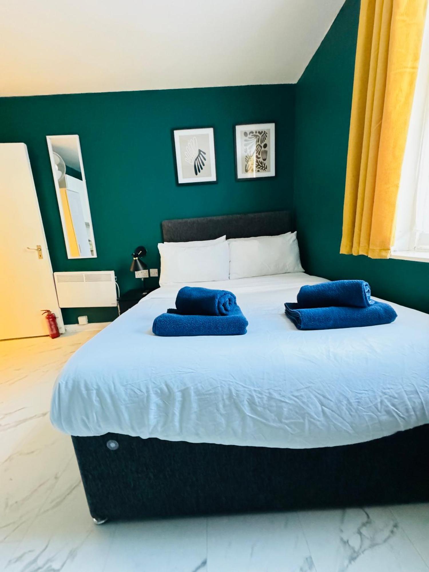Private Studio Flat In City 1190 Лондон Экстерьер фото